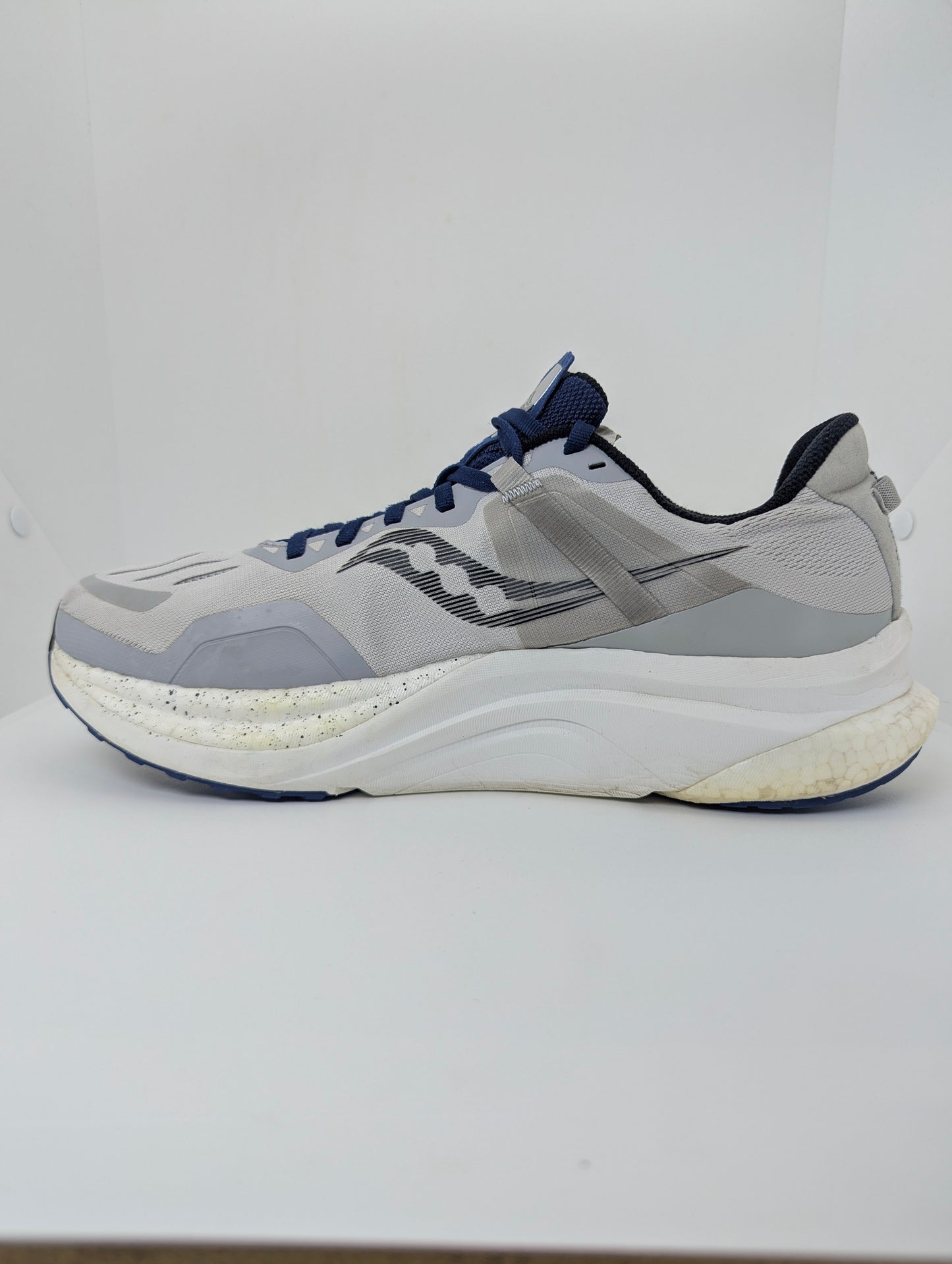 Saucony Tempus