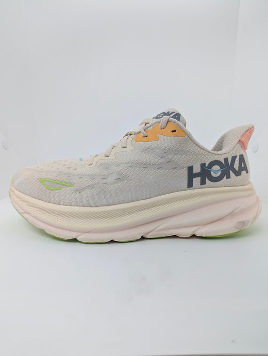 Hoka One One Clifton 9