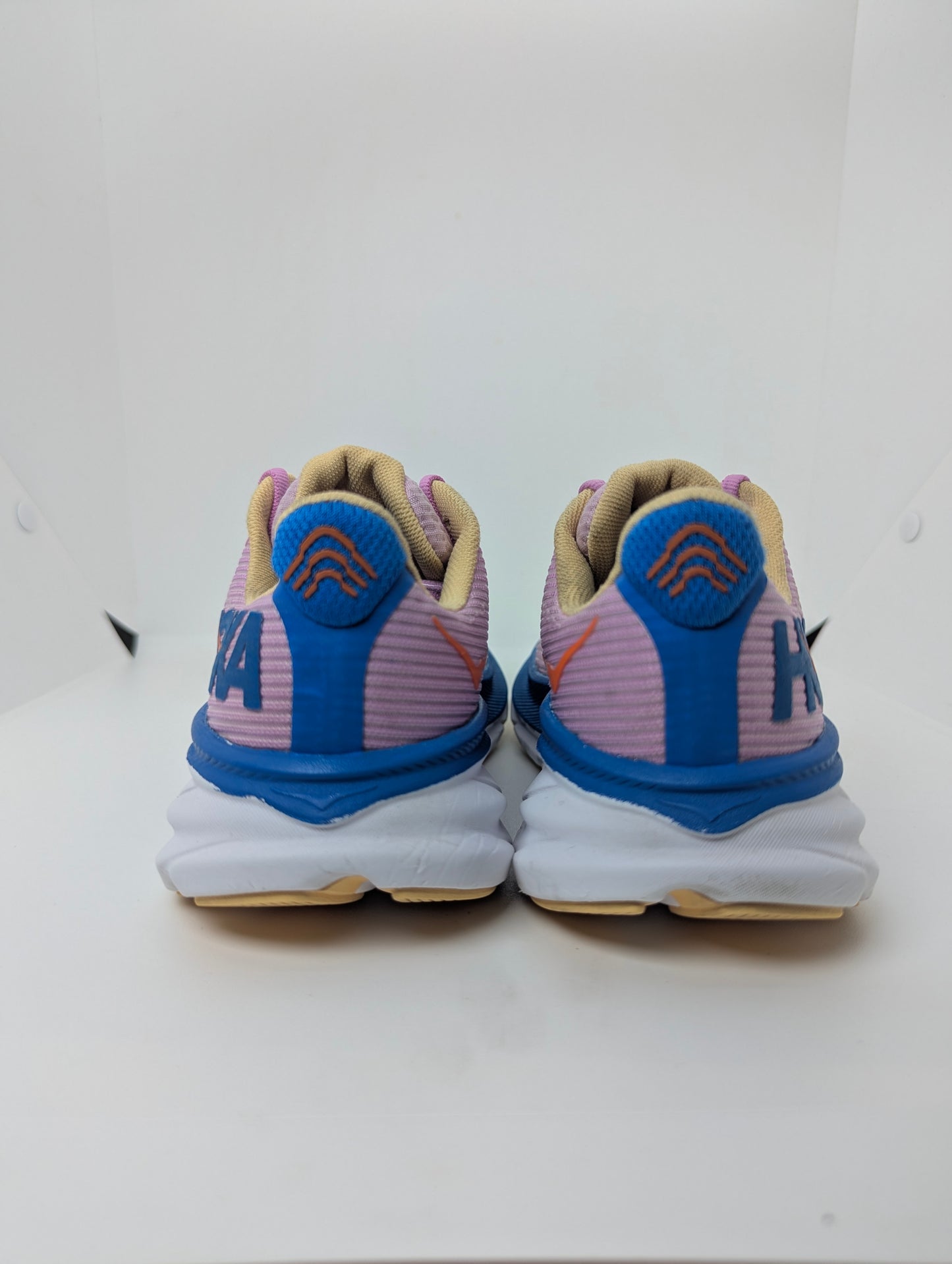 Hoka Clifton 9