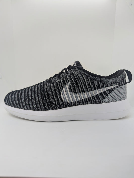 Nike Roshe Two Flyknit Oreo