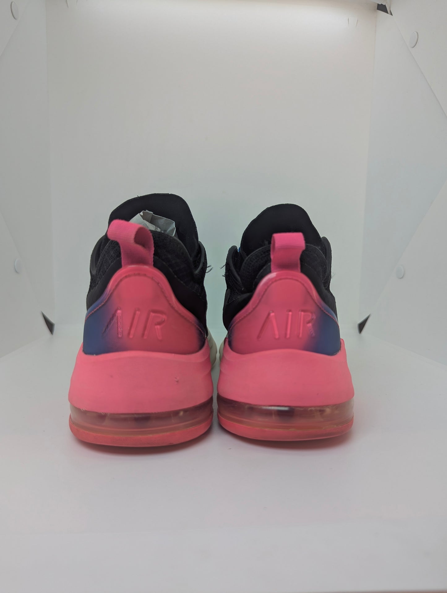 Nike Air Max Motion 2