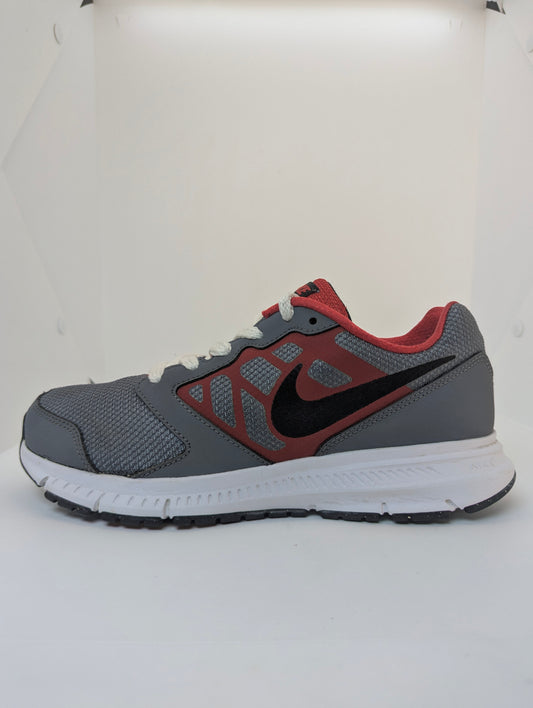 NIKE Downshifter 6
